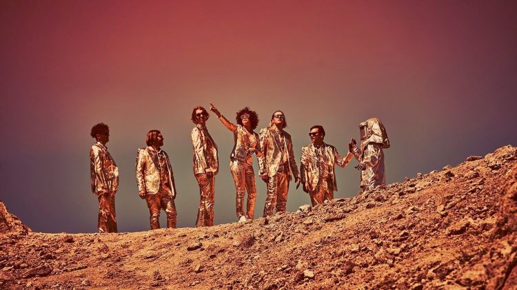 la-et-ms-arcade-fire-everything-now-review-20170726